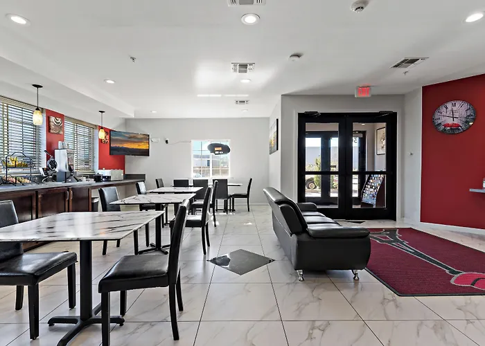 Paris Inn & Suites